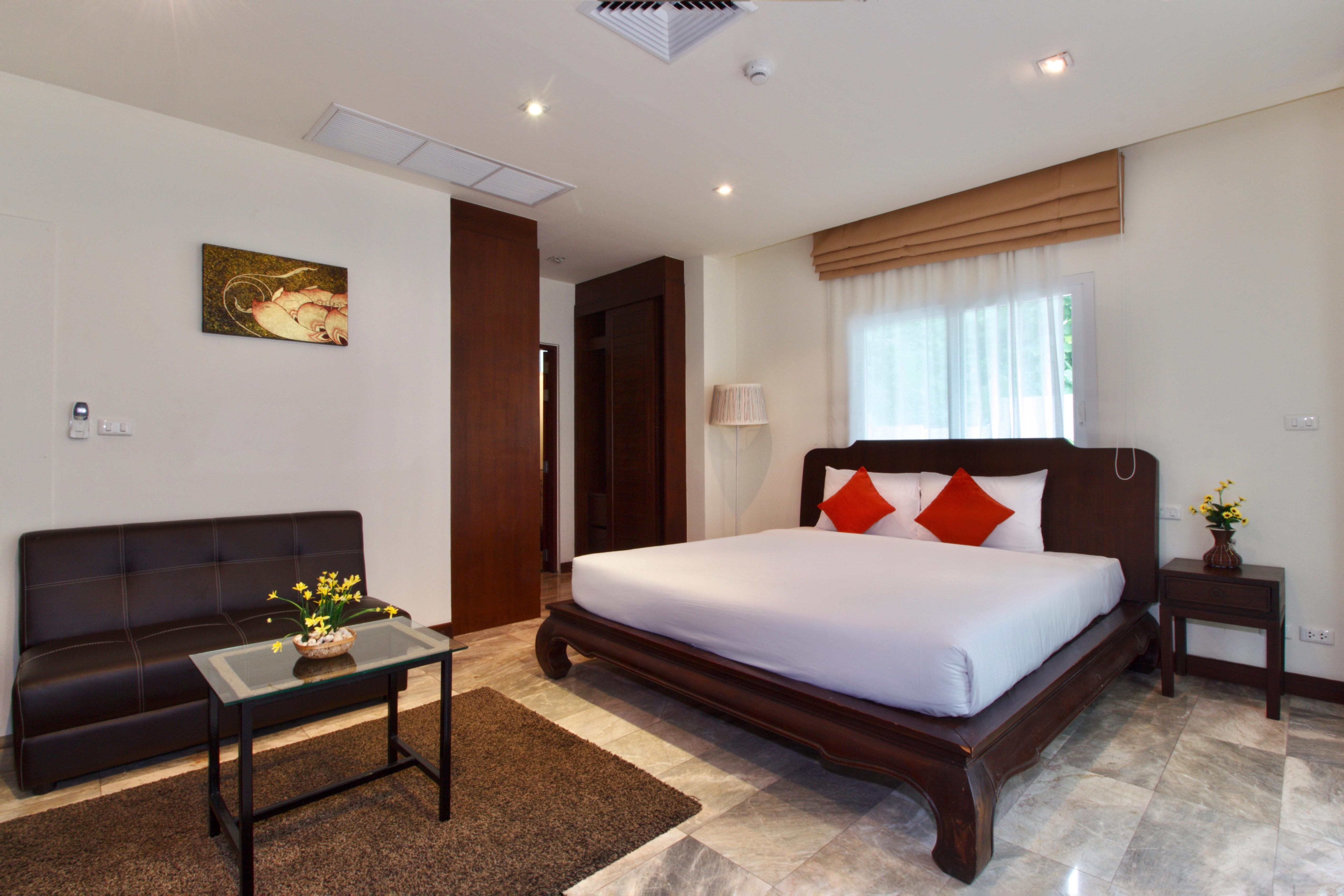 Phunawa resort phuket karon beach